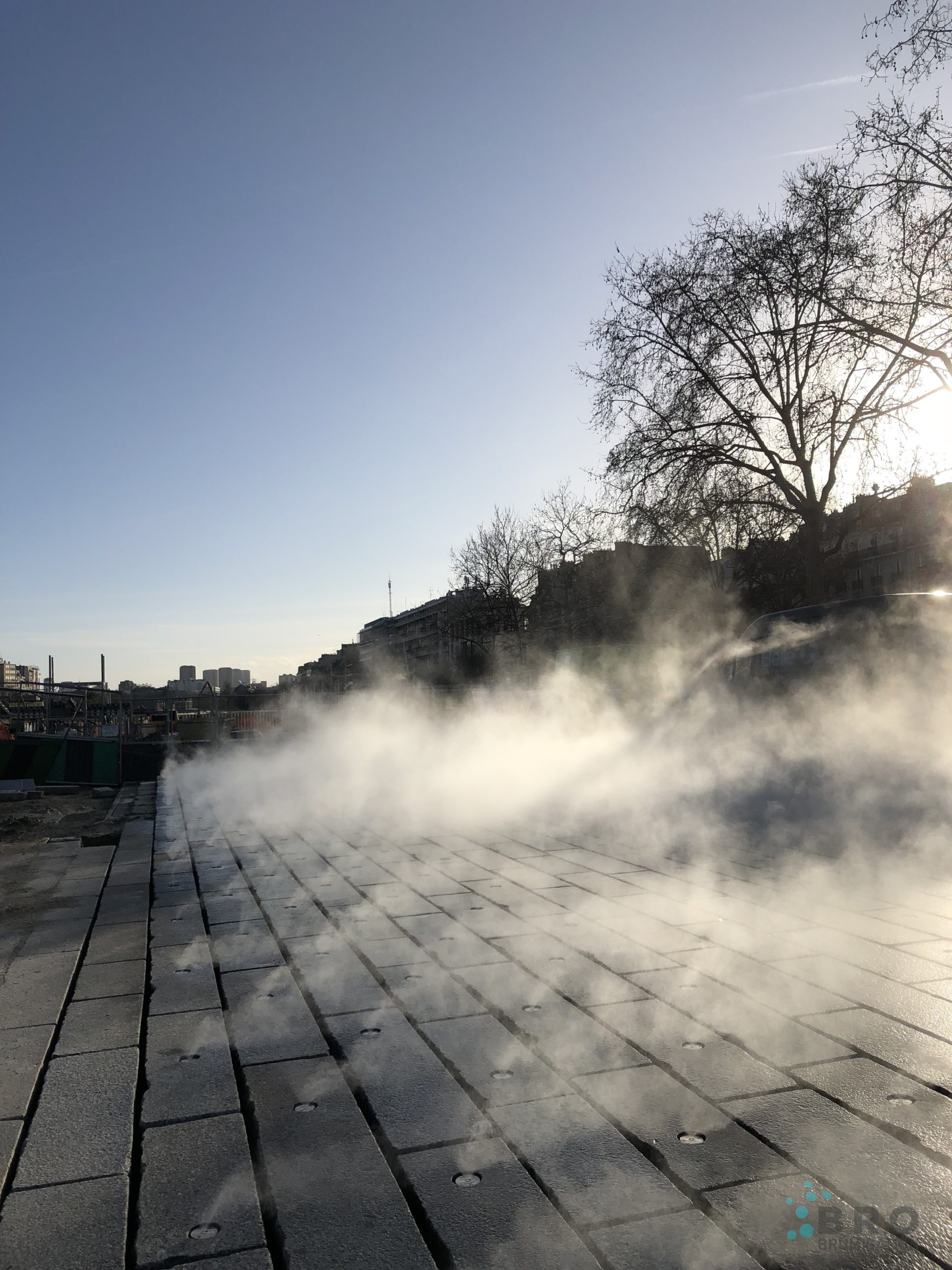 Brumisateur Paris place de la Bastille